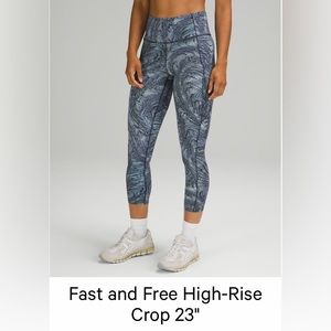Lululemon Fast & Free High Rise Crop 23”, Dimensional Icing Blue Multi, Pockets!